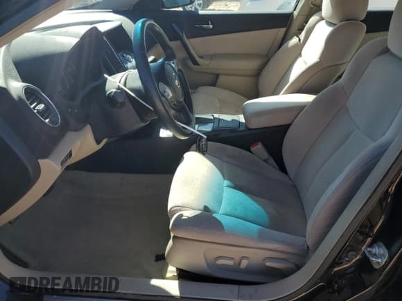 ✅ 2014 Nissan Maxima S • VIN: 1N4AA5AP6EC455425 • Lot: 90953045. Listed on Copart with 124,020 mi. Free auction sales archive from the USA and detailed vehicle history report at DreamBid. Image 7.