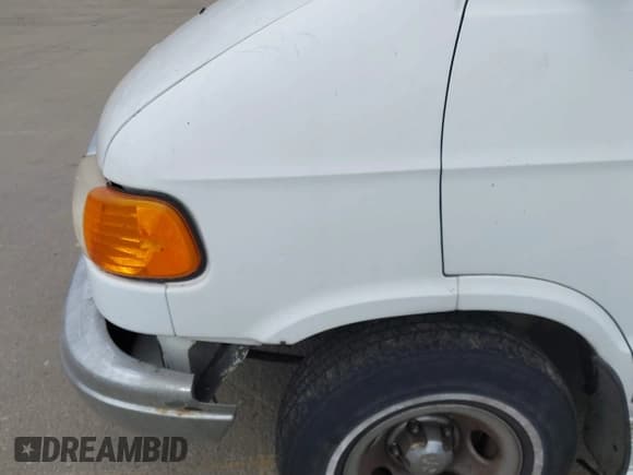 ✅ 1998 Dodge Cargo • VIN: 2B6HB11YXWK129334 • Lot: 43300132. Wystawiony na IAAI z przebiegiem 120 623 mil. Bezpłatny archiwum sprzedaży aukcyjnych z USA i szczegółowy raport historii pojazdu na DreamBid. Zdjęcie 13.