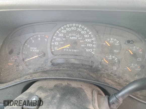 ✅ 2006 Chevrolet Silverado 2500HD LT1 • VIN: 1GCHC23D66F271008 • Lot: 86060564. Wystawiony na Copart z przebiegiem Nie podano. Bezpłatny archiwum sprzedaży aukcyjnych z USA i szczegółowy raport historii pojazdu na DreamBid. Zdjęcie 9.