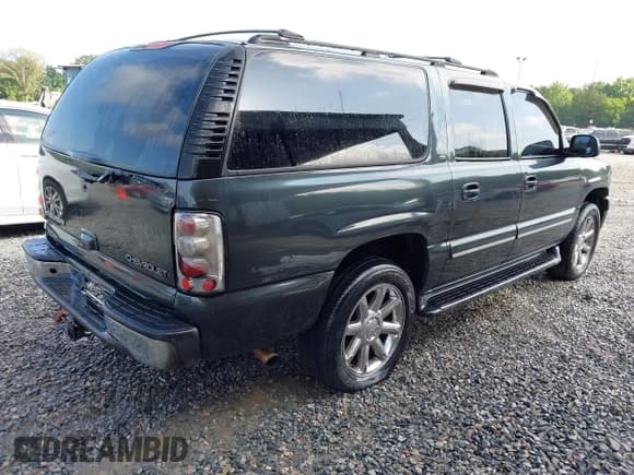 ✅ 2003 Chevrolet Suburban LT • VIN: 3GNEC16Z33G100979 • Лот: 42329086. Опубликован ранее на IAAI с пробегом 268 750 миль. Бесплатный доступ к архиву аукционных продаж из США и подробный отчёт об истории автомобиля на DreamBid. Изображение 4.