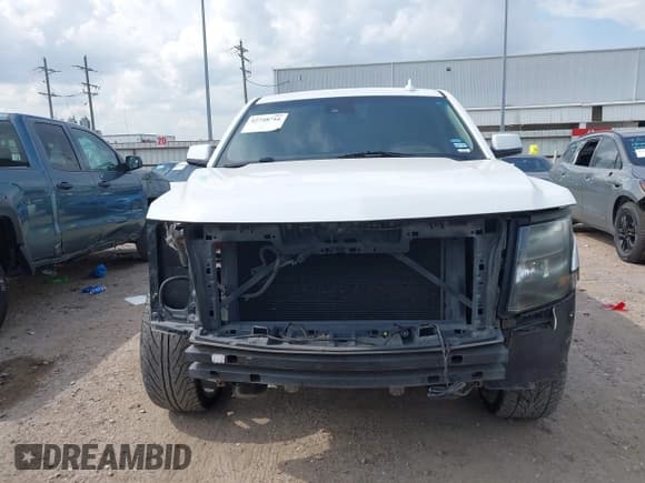 ✅ 2015 Chevrolet Suburban LT • VIN: 1GNSCJKCXFR700715 • Lot: 42748716. Wystawiony na IAAI z przebiegiem 169 082 mil. Bezpłatny archiwum sprzedaży aukcyjnych z USA i szczegółowy raport historii pojazdu na DreamBid. Zdjęcie 13.