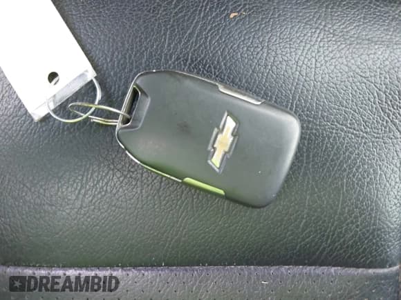 ✅ 2020 Chevrolet Silverado 1500 RST • VIN: 1GCUYEED4LZ172566 • Lot: 42739884. Wystawiony na IAAI z przebiegiem 115 543 mil. Bezpłatny archiwum sprzedaży aukcyjnych z USA i szczegółowy raport historii pojazdu na DreamBid. Zdjęcie 11.