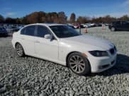✅ 2011 BMW 3 Series 328i • VIN: WBAPH7C53BE679658 • Лот: 90756665. Опубликован ранее на Copart с пробегом 157 187 миль. Бесплатный доступ к архиву аукционных продаж из США и подробный отчёт об истории автомобиля на DreamBid. Изображение 4.