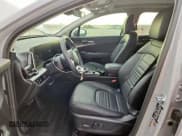 ✅ 2025 Kia Sportage SX-Prestige • VIN: 5XYK53DF7SG246616 • Lot: 69932125. Wystawiony na Copart z przebiegiem 10 789 mil. Bezpłatny archiwum sprzedaży aukcyjnych z USA i szczegółowy raport historii pojazdu na DreamBid. Zdjęcie 7.