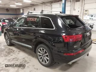 ✅ 2018 Audi Q7 Prestige • VIN: WA1VAAF74JD019684 • Lot: 43390168. Wystawiony na IAAI z przebiegiem 58 277 mil. Bezpłatny archiwum sprzedaży aukcyjnych z USA i szczegółowy raport historii pojazdu na DreamBid. Zdjęcie 3.