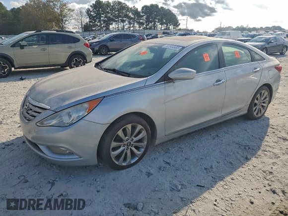 ✅ 2013 Hyundai Sonata Limited • VIN: 5NPEC4AC4DH559850 • Lot: 93544585. Listed on Copart with 203,322 mi. Free auction sales archive from the USA and detailed vehicle history report at DreamBid. Image 1.