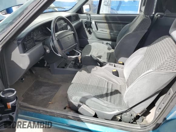 ✅ 1992 Mercury Capri • VIN: 6MPCT01Z1N8604028 • Лот: 76045794. Опубликован ранее на Copart с пробегом 719 364 миль. Бесплатный доступ к архиву аукционных продаж из США и подробный отчёт об истории автомобиля на DreamBid. Изображение 7.