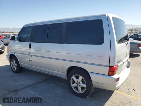 ✅ 2002 Volkswagen EuroVan MV • VIN: WV2MB470X2H067588 • Lot: 60744605. Wystawiony na Copart z przebiegiem 269 527 mil. Bezpłatny archiwum sprzedaży aukcyjnych z USA i szczegółowy raport historii pojazdu na DreamBid. Zdjęcie 2.