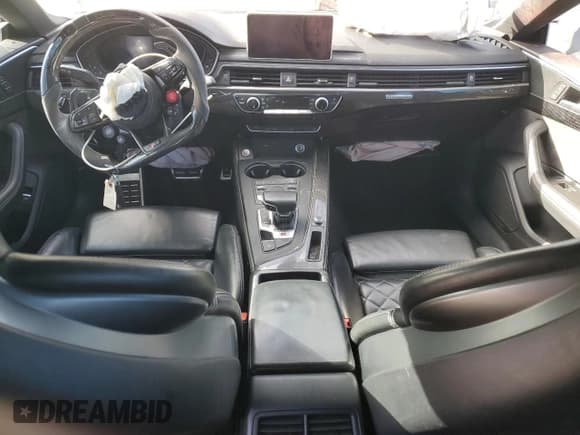 ✅ 2019 Audi S5 Sportback Premium Plus • VIN: WAUB4CF50KA079634 • Lot: 93440895. Wystawiony na Copart z przebiegiem Nie podano. Bezpłatny archiwum sprzedaży aukcyjnych z USA i szczegółowy raport historii pojazdu na DreamBid. Zdjęcie 8.