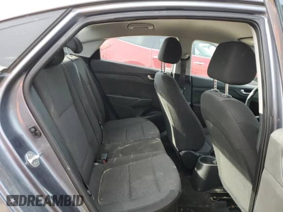 2020 Hyundai Accent SE z VIN 3KPC24A64LE107081, wystawiony jako Copart lot #44814583 z przebiegiem Nie podano mil oraz . Historia ofert i sprzedaży dostępna na DreamBid. Obrazek 10.