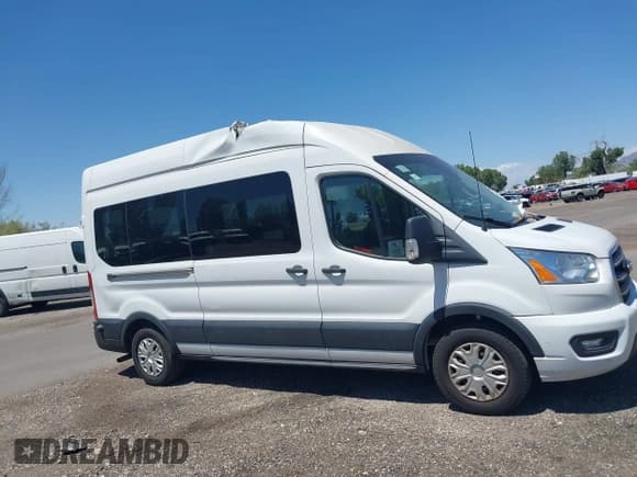 ✅ 2020 Ford Transit Passenger XL • VIN: 1FBAX2X81LKA34274 • Lot: 42803091. Wystawiony na IAAI z przebiegiem 109 576 mil. Bezpłatny archiwum sprzedaży aukcyjnych z USA i szczegółowy raport historii pojazdu na DreamBid. Zdjęcie 13.