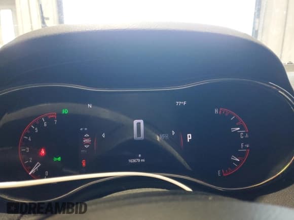 ✅ 2015 Dodge Durango SXT • VIN: 1C4RDJAGXFC177725 • Lot: 62993235. Wystawiony na Copart z przebiegiem 163 679 mil. Bezpłatny archiwum sprzedaży aukcyjnych z USA i szczegółowy raport historii pojazdu na DreamBid. Zdjęcie 9.