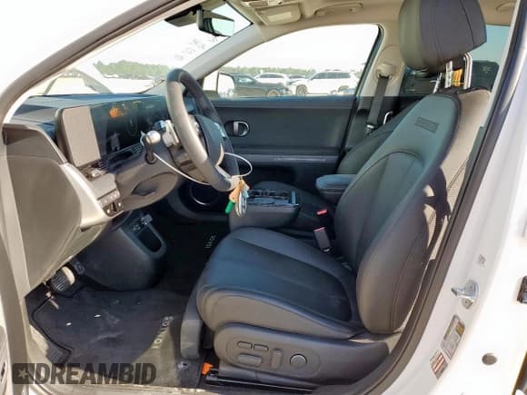 ✅ 2025 Hyundai Ioniq 5 Limited • VIN: 7YAKR4DA1SY001180 • Lot: 84413865. Listed on Copart with 6,091 mi. Free auction sales archive from the USA and detailed vehicle history report at DreamBid. Image 7.