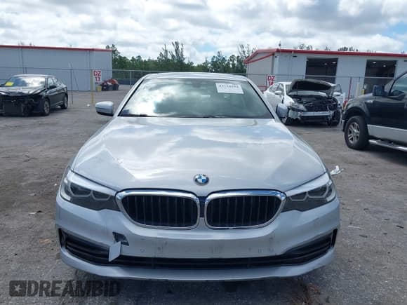 ✅ 2019 BMW 5 Series 530i • VIN: WBAJA5C54KG901188 • Лот: 43334294. Опубликован ранее на IAAI с пробегом Не указан. Бесплатный доступ к архиву аукционных продаж из США и подробный отчёт об истории автомобиля на DreamBid. Изображение 12.