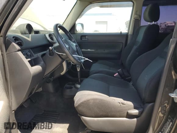 ✅ 2006 Scion xB • VIN: JTLKT324064108920 • Лот: 66703425. Опубликован ранее на Copart с пробегом 138 261 миль. Бесплатный доступ к архиву аукционных продаж из США и подробный отчёт об истории автомобиля на DreamBid. Изображение 7.