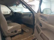 ✅ 1998 Ford F-150 XL • VIN: 2FTRX08L1WCA04612 • Lot: 42518487. Listed on IAAI with 173,286 mi. Free auction sales archive from the USA and detailed vehicle history report at DreamBid. Image 5.