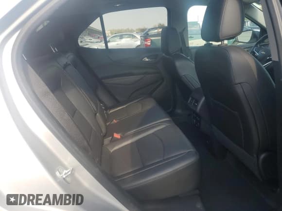 ✅ 2018 Chevrolet Equinox Premier • VIN: 2GNAXWEX0J6165362 • Lot: 83933195. Wystawiony na Copart z przebiegiem 88 518 mil. Bezpłatny archiwum sprzedaży aukcyjnych z USA i szczegółowy raport historii pojazdu na DreamBid. Zdjęcie 11.