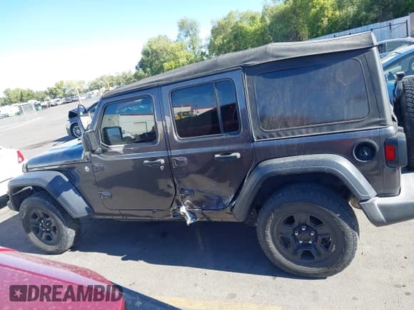 ✅ 2018 Jeep Wrangler Unlimited Sport S • VIN: 1C4HJXDG2JW150383 • Лот: 43005352. Опубликован ранее на IAAI с пробегом 111 492 миль. Бесплатный доступ к архиву аукционных продаж из США и подробный отчёт об истории автомобиля на DreamBid. Изображение 14.