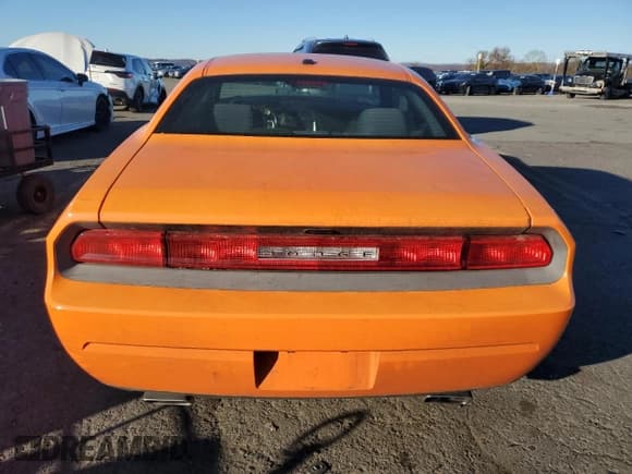 ✅ 2012 Dodge Challenger SXT Plus • VIN: 2C3CDYAG6CH125276 • Лот: 90838435. Опубликован ранее на Copart с пробегом 255 410 миль. Бесплатный доступ к архиву аукционных продаж из США и подробный отчёт об истории автомобиля на DreamBid. Изображение 6.