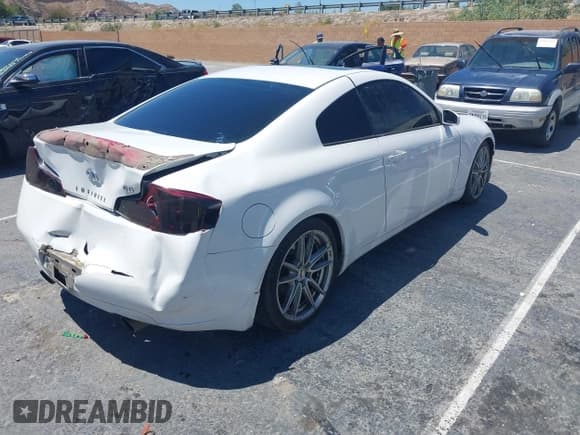 ✅ 2005 Infiniti G35 • VIN: JNKCV54E65M418000 • Lot: 42872128. Listed on IAAI with 176,099 mi. Free auction sales archive from the USA and detailed vehicle history report at DreamBid. Image 4.