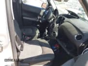 ✅ 2010 Chevrolet HHR LS • VIN: 3GNBAADB5AS511213 • Lot: 43198468. Wystawiony na IAAI z przebiegiem 132 874 mil. Bezpłatny archiwum sprzedaży aukcyjnych z USA i szczegółowy raport historii pojazdu na DreamBid. Zdjęcie 5.