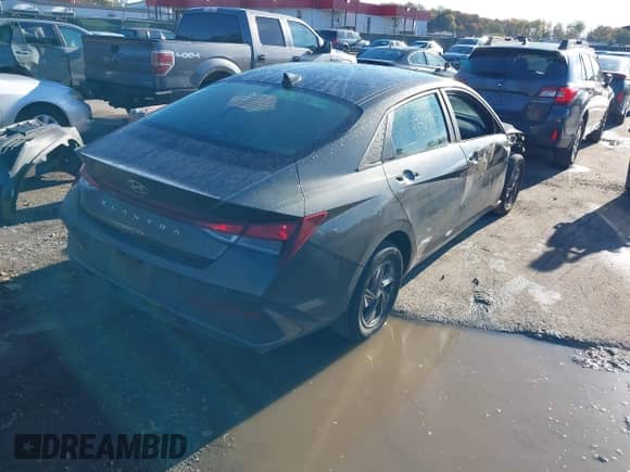 ✅ 2024 Hyundai Elantra SE • VIN: KMHLL4DG1RU647866 • Lot: 43503015. Wystawiony na IAAI z przebiegiem 34 096 mil. Bezpłatny archiwum sprzedaży aukcyjnych z USA i szczegółowy raport historii pojazdu na DreamBid. Zdjęcie 4.
