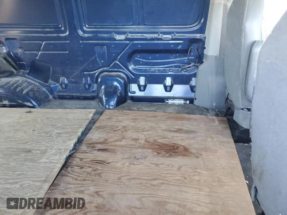 ✅ 2007 Ford Econoline Cargo Recreational • VIN: 1FTSS34L77DA77900 • Lot: 77790664. Wystawiony na Copart z przebiegiem 974 420 mil. Bezpłatny archiwum sprzedaży aukcyjnych z USA i szczegółowy raport historii pojazdu na DreamBid. Zdjęcie 10.