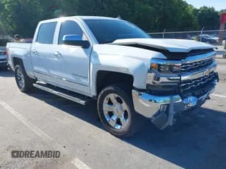 ✅ 2018 Chevrolet Silverado 1500 LTZ • VIN: 3GCUKSEJ6JG559252 • Lot: 42455479. Wystawiony na IAAI z przebiegiem 135 215 mil. Bezpłatny archiwum sprzedaży aukcyjnych z USA i szczegółowy raport historii pojazdu na DreamBid. Zdjęcie 1.