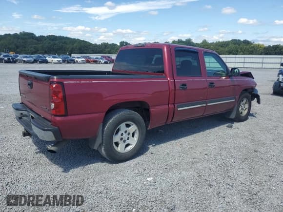 ✅ 2005 Chevrolet Silverado 1500 LS • VIN: 2GCEC13T751246693 • Лот: 70183244. Опубликован ранее на Copart с пробегом 297 210 миль. Бесплатный доступ к архиву аукционных продаж из США и подробный отчёт об истории автомобиля на DreamBid. Изображение 3.