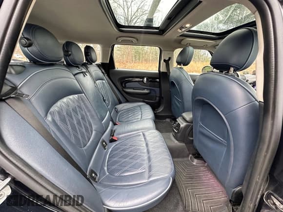 ✅ 2022 MINI Clubman Cooper S • VIN: WMWLV7C06N2R30013 • Лот: 82574654. Опубликован ранее на Copart с пробегом 182 647 миль. Бесплатный доступ к архиву аукционных продаж из США и подробный отчёт об истории автомобиля на DreamBid. Изображение 6.