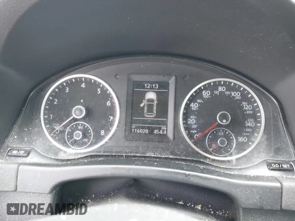 ✅ 2018 Volkswagen Tiguan • VIN: WVGBV7AX1JK001920 • Lot: 42690498. Wystawiony na IAAI z przebiegiem 116 020 mil. Bezpłatny archiwum sprzedaży aukcyjnych z USA i szczegółowy raport historii pojazdu na DreamBid. Zdjęcie 7.