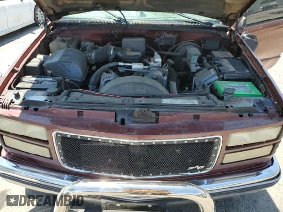 ✅ 1998 GMC Sierra 1500 • VIN: 1GTEK19R1WR511373 • Лот: 60080685. Опубликован ранее на Copart с пробегом 178 199 миль. Бесплатный доступ к архиву аукционных продаж из США и подробный отчёт об истории автомобиля на DreamBid. Изображение 11.