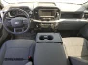 ✅ 2022 Ford F-150 XL • VIN: 1FTEX1EB6NKE84205 • Lot: 48935055. Wystawiony na Copart z przebiegiem 43 189 mil. Bezpłatny archiwum sprzedaży aukcyjnych z USA i szczegółowy raport historii pojazdu na DreamBid. Zdjęcie 8.