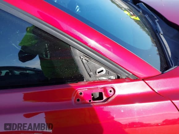 ✅ 2019 Ford Mustang EcoBoost • VIN: 1FA6P8TH5K5200793 • Lot: 43639634. Wystawiony na IAAI z przebiegiem 137 326 mil. Bezpłatny archiwum sprzedaży aukcyjnych z USA i szczegółowy raport historii pojazdu na DreamBid. Zdjęcie 20.