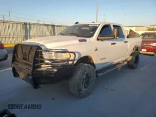 ✅ 2021 Ram 2500 Tradesman • VIN: 3C6UR5CL1MG525183 • Лот: 82493805. Опубликован ранее на Copart с пробегом Не указан. Бесплатный доступ к архиву аукционных продаж из США и подробный отчёт об истории автомобиля на DreamBid. Изображение 1.