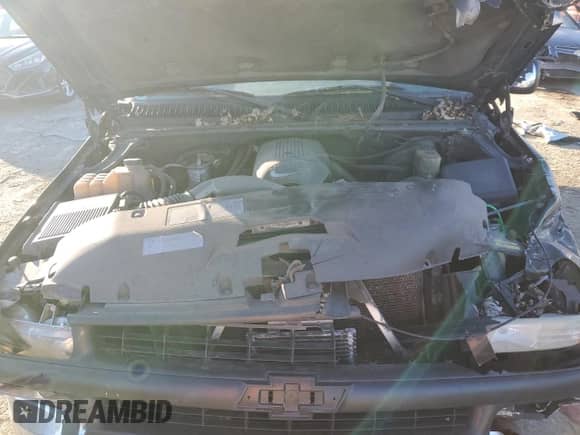 2002 Chevrolet Silverado 1500 LS with VIN 1GCEK14T42Z347338, listed as a Copart auction lot 87610705 with 298,775 mi miles and Salvage title. Bid and sale history available at DreamBid. Image 11.