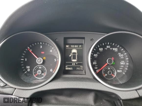 ✅ 2014 Volkswagen Jetta TDI w/Sunroof • VIN: 3VWPL7AJ9EM625827 • Lot: 81773485. Listed on Copart with 99,965 mi. Free auction sales archive from the USA and detailed vehicle history report at DreamBid. Image 9.