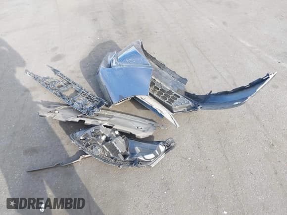 ✅ 2019 Honda Clarity • VIN: JHMZC5F13KC006824 • Lot: 42242956. Wystawiony na IAAI z przebiegiem 79 955 mil. Bezpłatny archiwum sprzedaży aukcyjnych z USA i szczegółowy raport historii pojazdu na DreamBid. Zdjęcie 12.