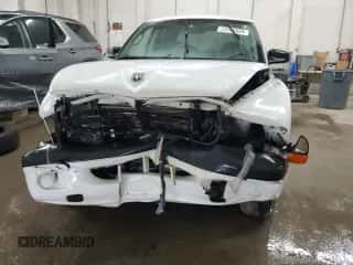 2002 Dodge Dakota Sport z VIN 1B7HL38XX2S650989, wystawiony jako Copart lot #73746534 z przebiegiem 392 280 mil mil oraz Szkoda całkowita • Salvage title. Historia ofert i sprzedaży dostępna na DreamBid. Obrazek 5.