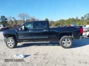 ✅ 2015 Chevrolet Silverado 2500HD LTZ • VIN: 1GC1KWE82FF138158 • Lot: 41369180. Listed on IAAI with 268,501 mi. Free auction sales archive from the USA and detailed vehicle history report at DreamBid. Image 15.