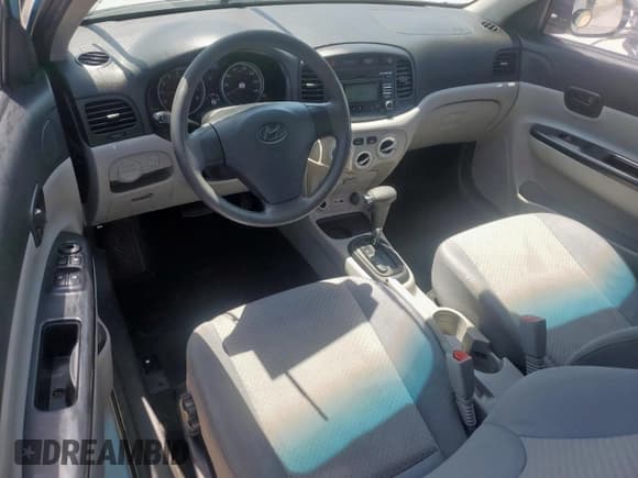 ✅ 2010 Hyundai Accent GS • VIN: KMHCM3AC2AU159863 • Лот: 53119825. Опубликован ранее на Copart с пробегом 150 085 миль. Бесплатный доступ к архиву аукционных продаж из США и подробный отчёт об истории автомобиля на DreamBid. Изображение 8.