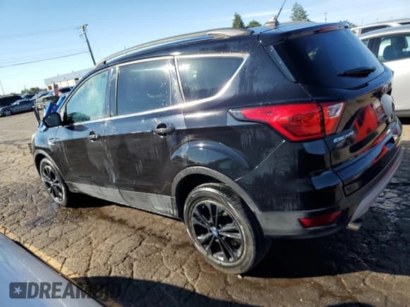 ✅ 2019 Ford Escape SEL • VIN: 1FMCU9HD8KUB25252 • Lot: 70593115. Listed on Copart with 100,204 mi. Free auction sales archive from the USA and detailed vehicle history report at DreamBid. Image 2.