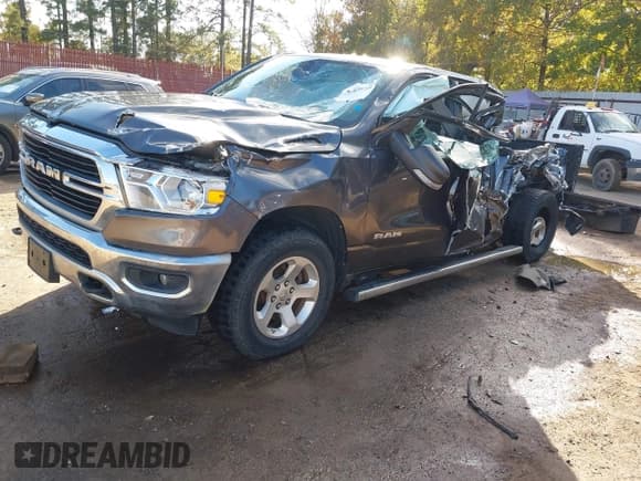 ✅ 2019 Ram 1500 Big Horn • VIN: 1C6SRFFT5KN547264 • Lot: 43672748. Listed on IAAI with 85,948 mi. Free auction sales archive from the USA and detailed vehicle history report at DreamBid. Image 19.