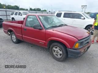 1996 Chevrolet S-10 z VIN 1GCCS1445TK201136, wystawiony jako IAAI lot #42440134 z przebiegiem 223 301 mil mil oraz . Historia ofert i sprzedaży dostępna na DreamBid. Obrazek 1.
