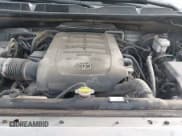 ✅ 2015 Toyota Sequoia SR5 • VIN: 5TDZY5G14FS060185 • Лот: 42465128. Опубликован ранее на IAAI с пробегом 150 891 миль. Бесплатный доступ к архиву аукционных продаж из США и подробный отчёт об истории автомобиля на DreamBid. Изображение 10.