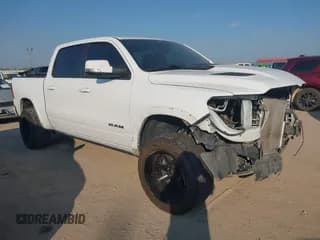 ✅ 2021 Ram 1500 Laramie • VIN: 1C6SRFJT4MN576054 • Lot: 43258491. Wystawiony na IAAI z przebiegiem 103 062 mil. Bezpłatny archiwum sprzedaży aukcyjnych z USA i szczegółowy raport historii pojazdu na DreamBid. Zdjęcie 1.