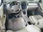 2004 Toyota Highlander z VIN JTEGD21A040092430, wystawiony jako Copart lot #69725745 z przebiegiem 201 447 mil mil oraz Czysty tytuł • Clean title. Historia ofert i sprzedaży dostępna na DreamBid. Obrazek 8.