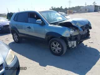 2007 Hyundai Tucson SE with VIN KM8JN12D37U491920, listed as a IAAI auction lot 43245246 with 168,228 mi miles and . Bid and sale history available at DreamBid. Image 1.