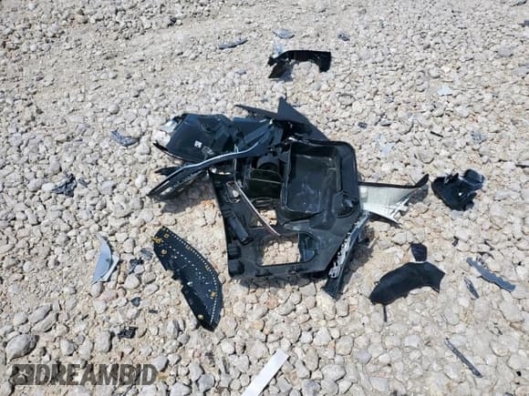 ✅ 2018 BMW M2 • VIN: WBS1J5C54JVD36711 • Lot: 58445275. Listed on Copart with Not provided. Free auction sales archive from the USA and detailed vehicle history report at DreamBid. Image 12.