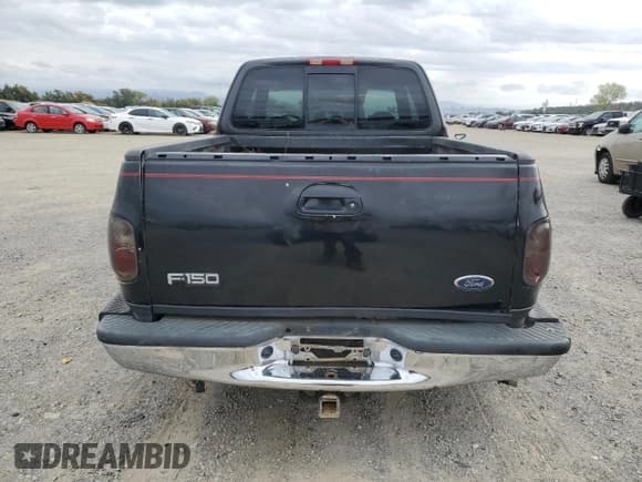 ✅ 2000 Ford F-150 XL • VIN: 2FTRX07L1YCB10191 • Lot: 86184045. Wystawiony na Copart z przebiegiem Nie podano. Bezpłatny archiwum sprzedaży aukcyjnych z USA i szczegółowy raport historii pojazdu na DreamBid. Zdjęcie 6.